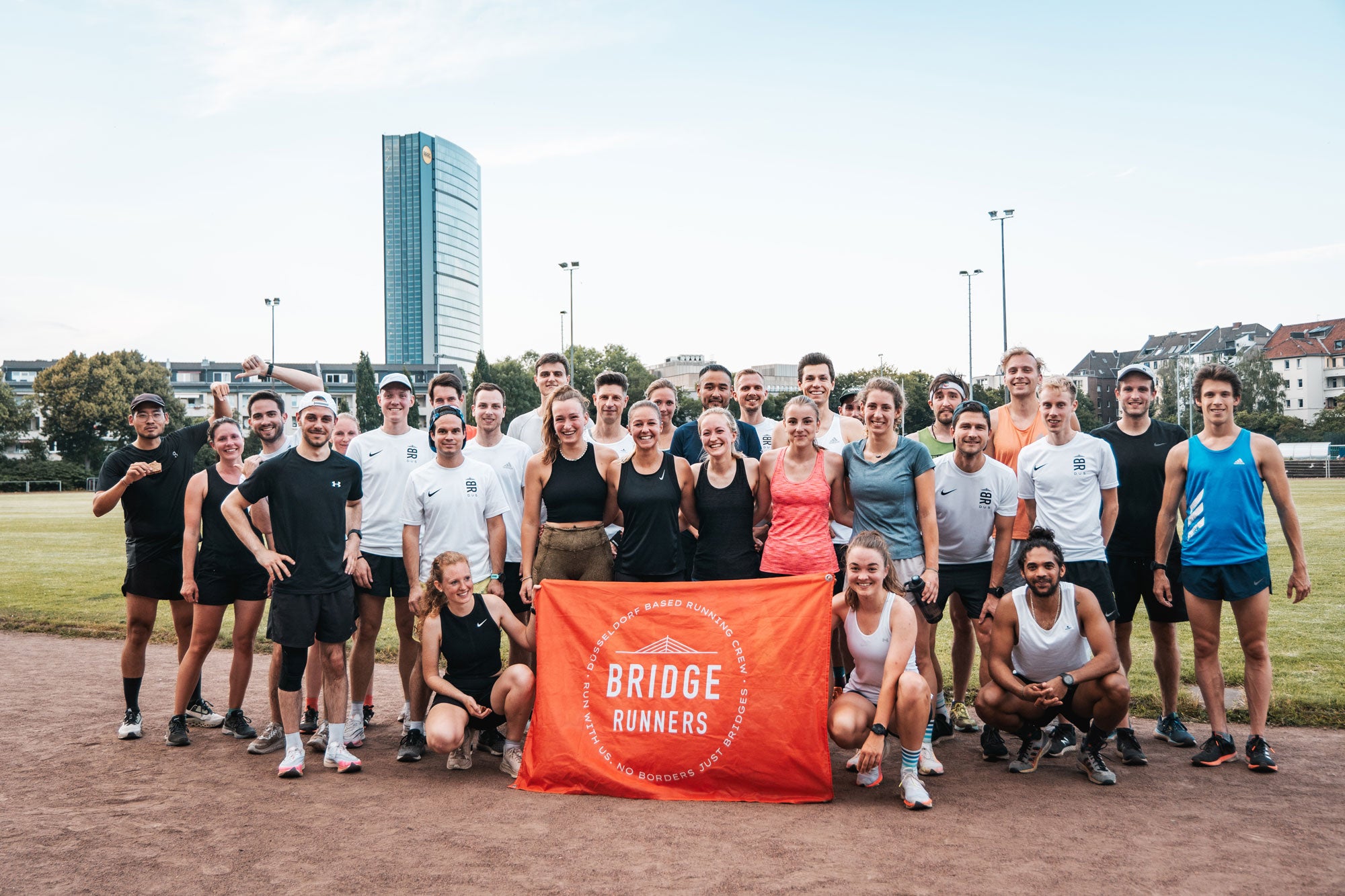 Running Crew based in Düsseldorf - BRIDGERUNNERS