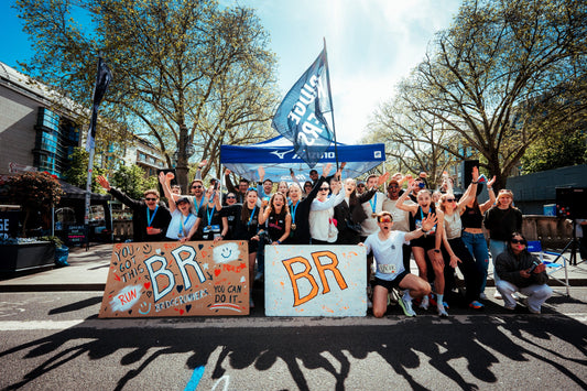 DÜSSELDORF MARATHON 2026: Ein Wochenende voller Cheering Party, PBs und Fotokunst